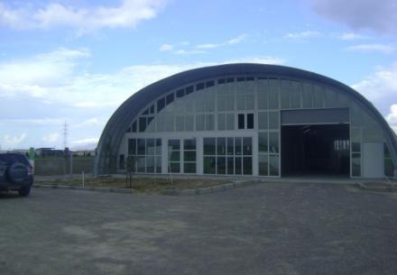 HANGARS